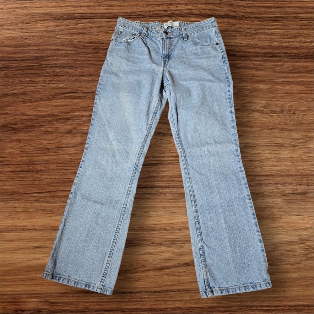 Levi's Vintage Light Wash Mid Rise Bootcut Jeans - Picture 1 of 6